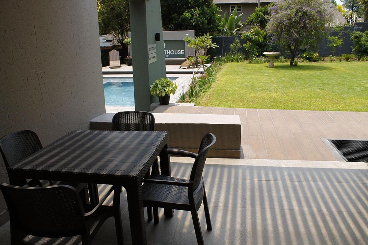 The Guesthouse 6 On Vrede Johannesburg Exterior foto