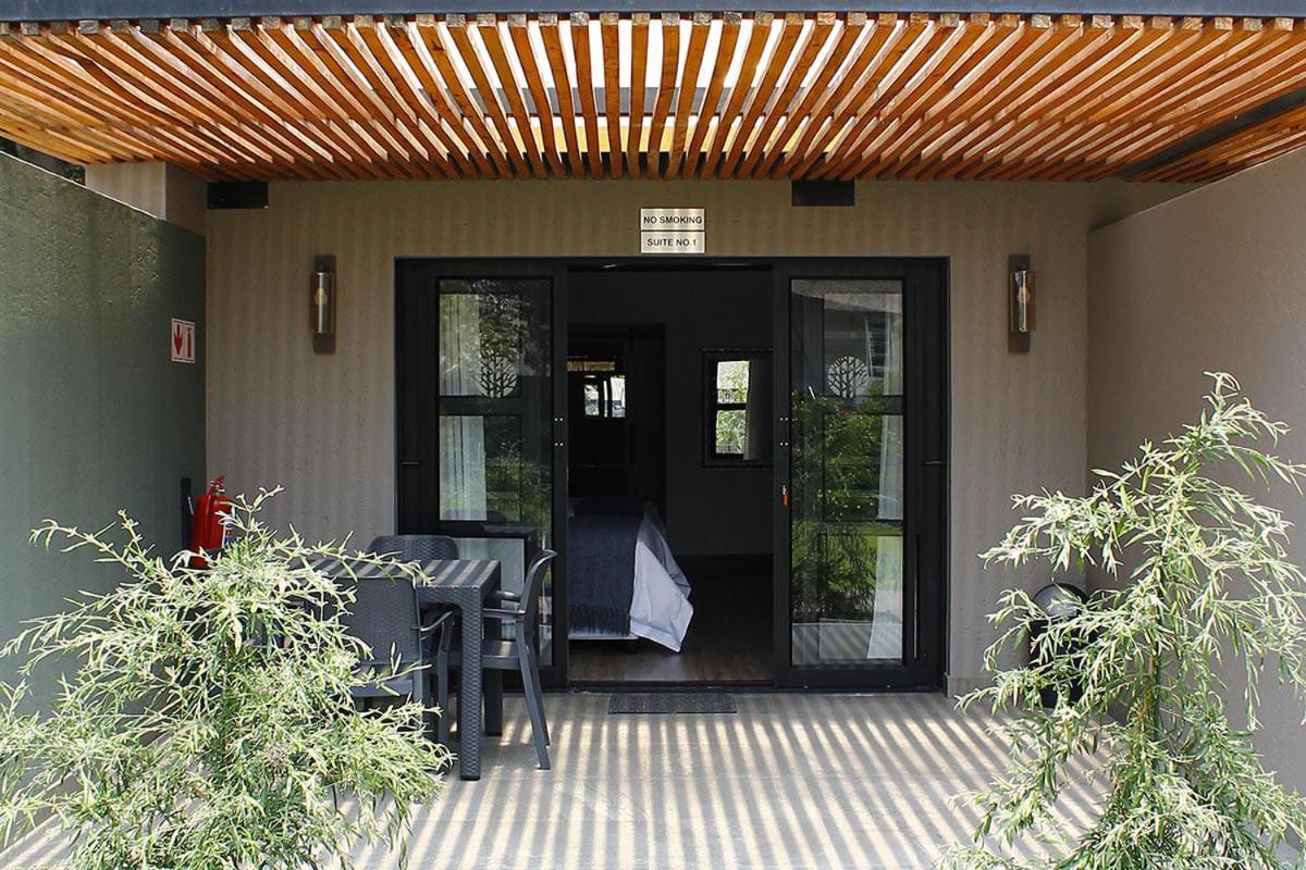 The Guesthouse 6 On Vrede Johannesburg Exterior foto