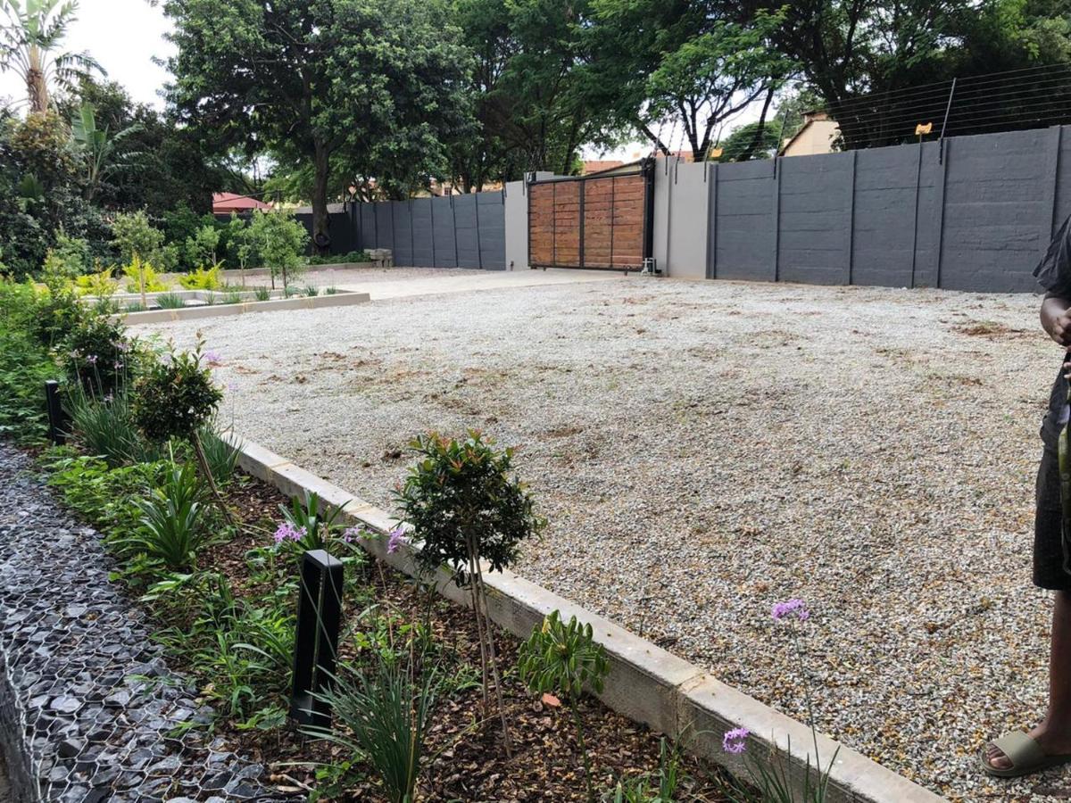 The Guesthouse 6 On Vrede Johannesburg Exterior foto