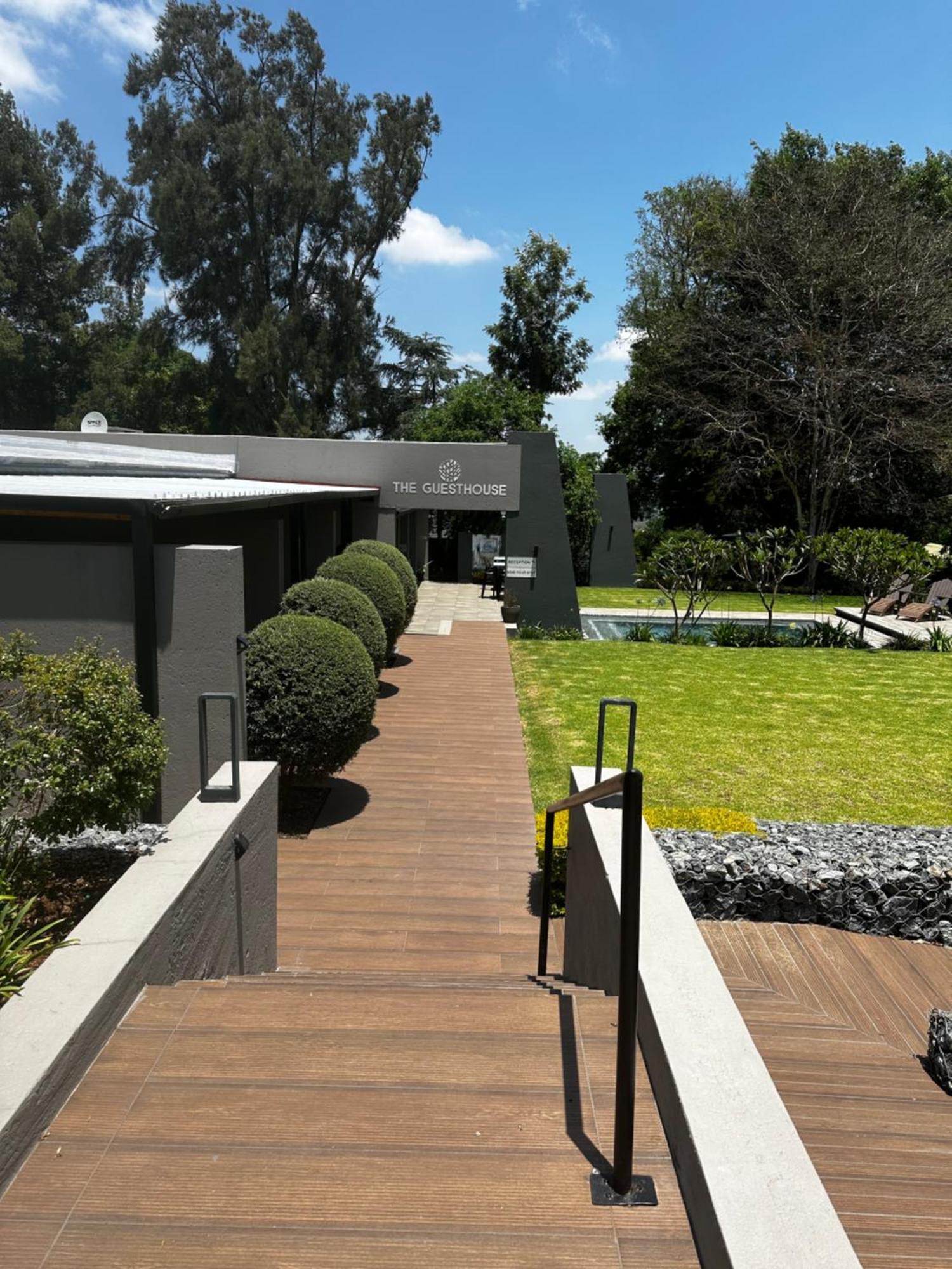 The Guesthouse 6 On Vrede Johannesburg Exterior foto