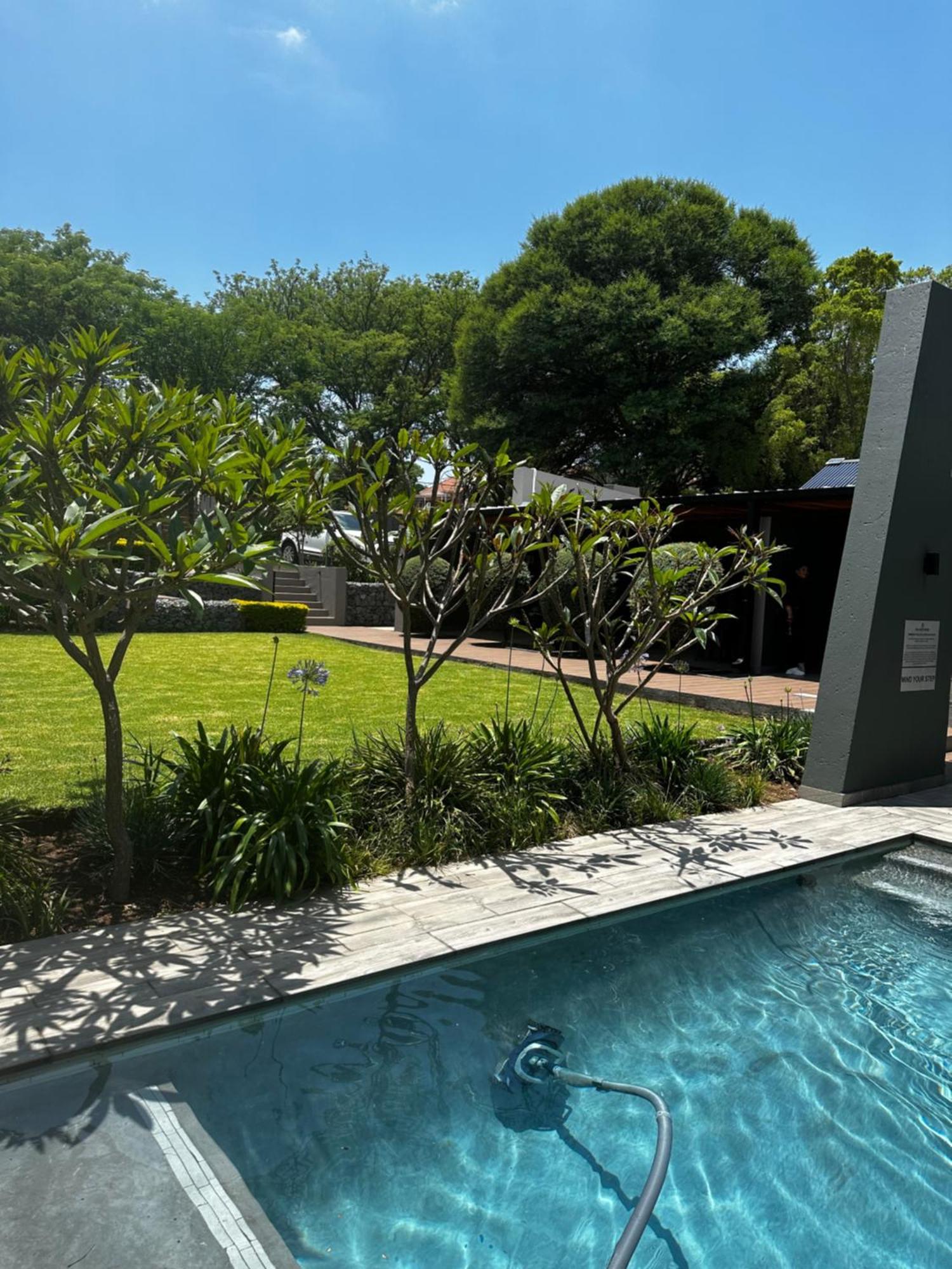 The Guesthouse 6 On Vrede Johannesburg Exterior foto